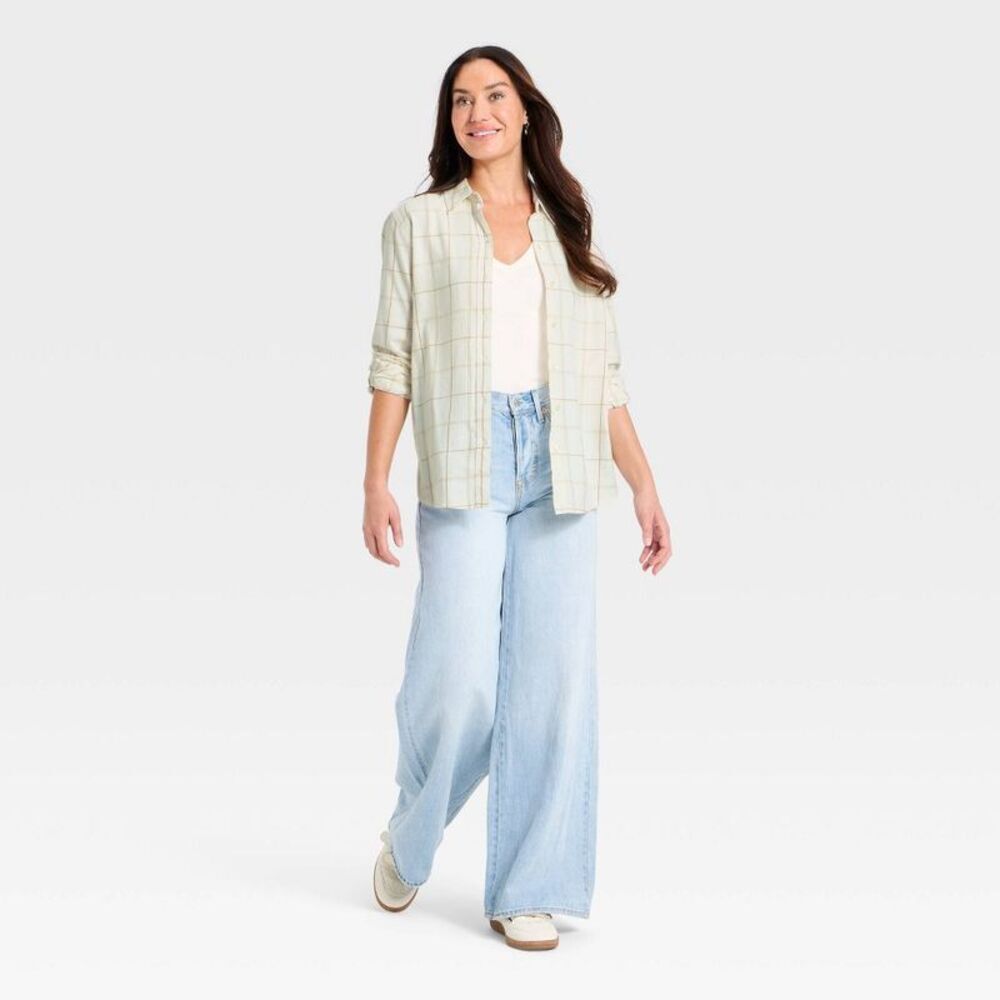Women's Long Sleeve Collared Flannel Button-Down Shirt - Cream Plaid XS - Picture 3 of 4
